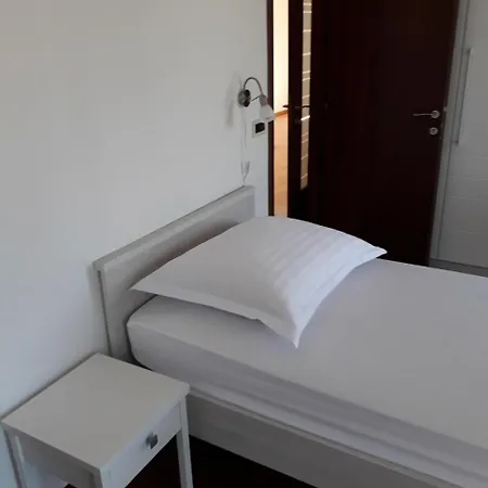 Apartment Maro Bayview *
