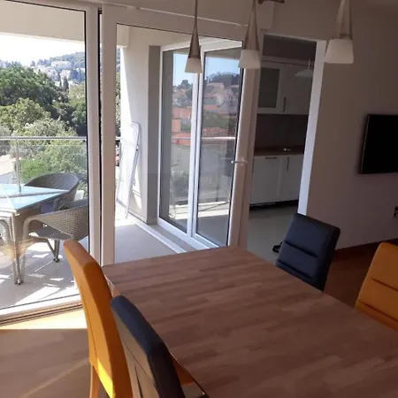 Apartment Maro Bayview *